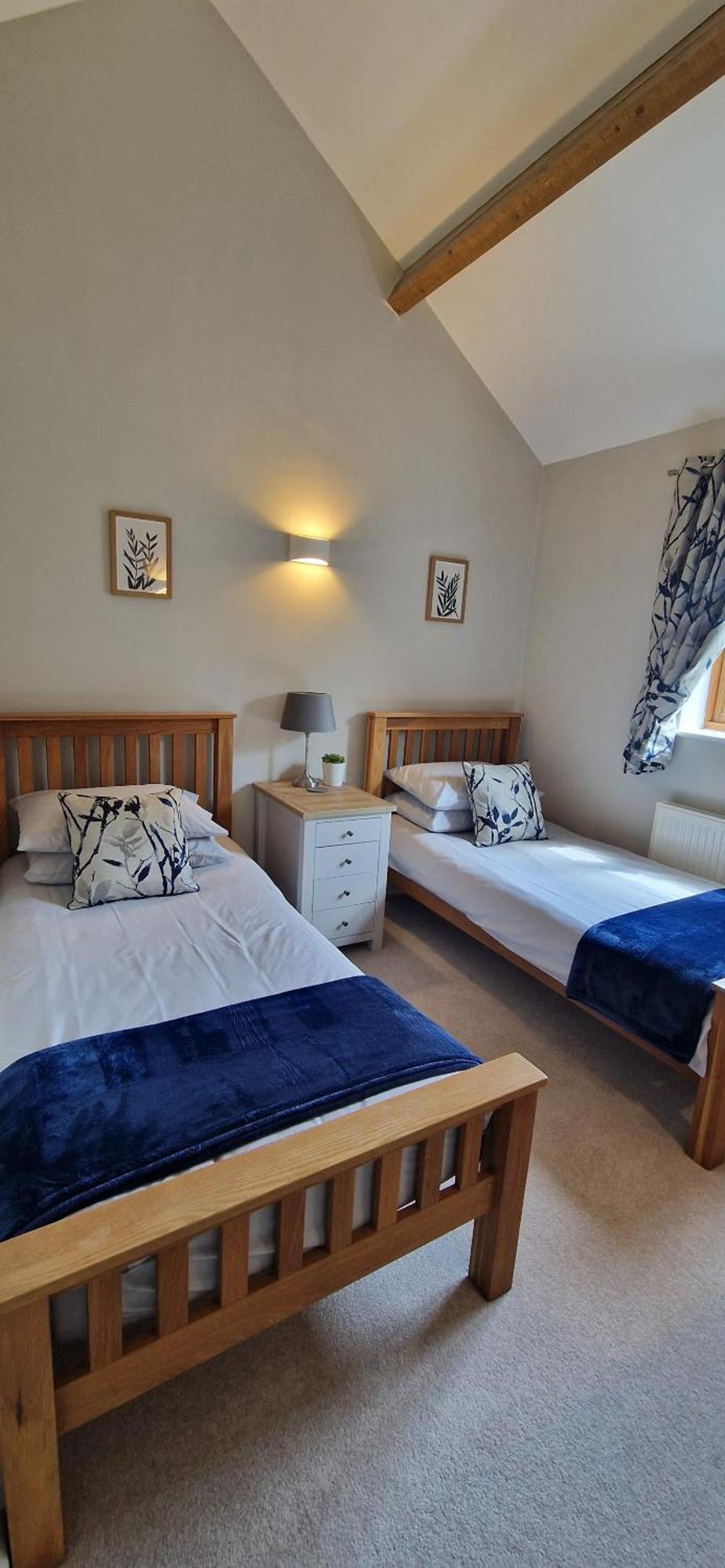 Hook Farm Cottages Royal Wootton Bassett Exterior foto